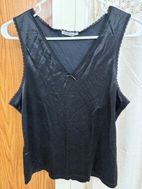 Cuddl Duds Black V-Neck Lace-Trim Camisole